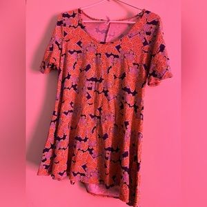 LuLaRoe Perfect Tee Size Medium (Size Down 1-2)